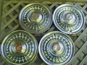 1958 1959 CADILLAC CADY ELDORADO FLEETWOOD HUBCAPS WHEEL COVERS VINTAGE CLASSIC - Picture 1 of 12