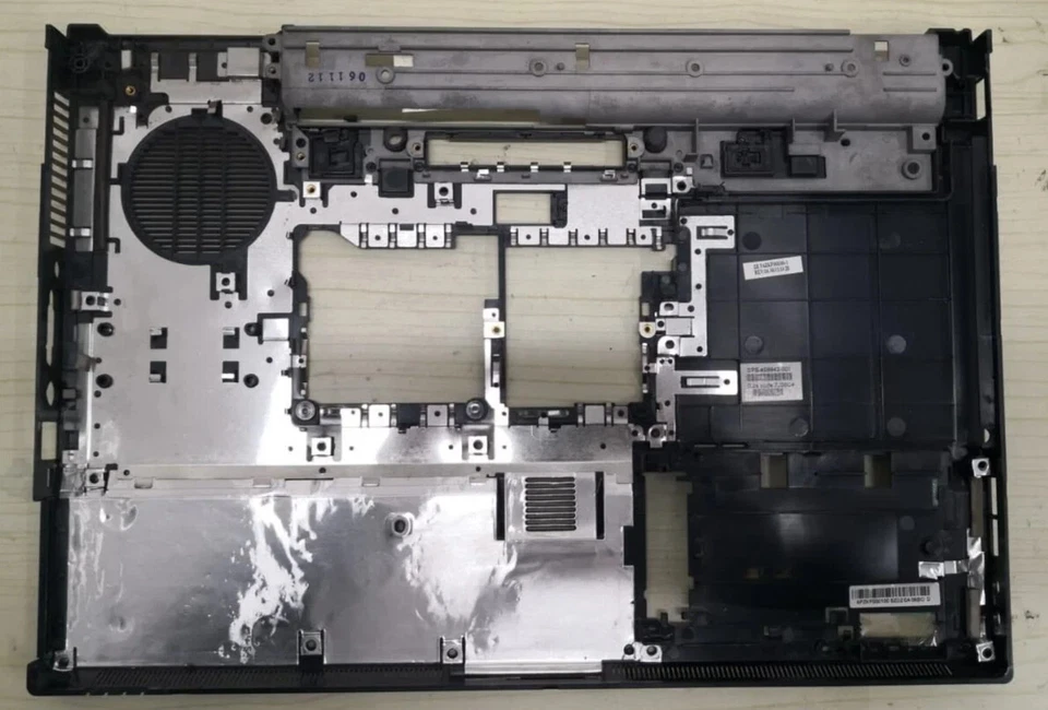 Scocca per HP Compaq NX9420 - cover bottom case base inferiore 409942-001 - Immagine 1 di 1