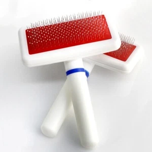 DOG BRUSH CAT ANIMAL PET REMOVE HAIR FUR FLUFF CARPET GROOMING CLOTHES COMB 1PC - Picture 1 of 12