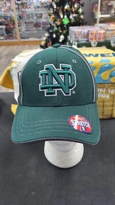 NWT NCAA NOTRE DAME FIGHTING ND LOGO GREEN FLEX FIT CAP HAT ZEPHYR SMALL M/L - Picture 1 of 5