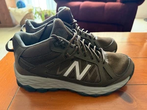 Herren New Balance 1450 Wasserdicht Trail Wandern Stiefel Größe 10 Schokobraun - Bild 1 von 8