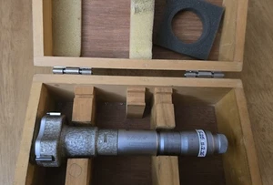 Micrometro alesaggio SPI CALIBRATO 2.0-2.4" foro Mike 3 punti .0002" ottimo - Foto 1 di 4