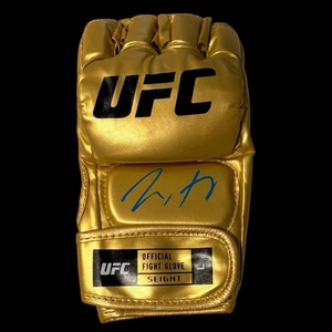 Max Holloway signiert Gold UFC Kampfhandschuh PROOF authentisches Autogramm BMF Legende - Bild 1 von 3