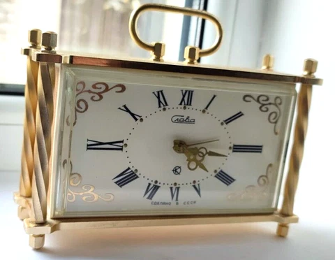 desktop clock SLAVA Transistor ALARM CLOCK 1970s working USSR Cover