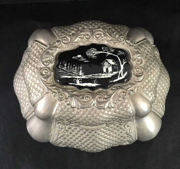 Vintage Chinês Metal 6-3/4” Caixa Dobradiça Preto e Branco Porcelana Inrustada Tampo de Azulejo - Imagem 1 de 4