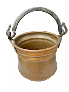 VINTAGE COPPER BUCKET PLANTER POT WITH IRON HANDLE - Picture 1 of 6