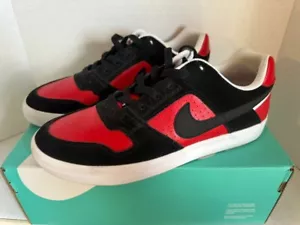 Nike SB Delta Force Vulc Size 9.5 942237 006 Black / University Red Original box - Picture 1 of 9