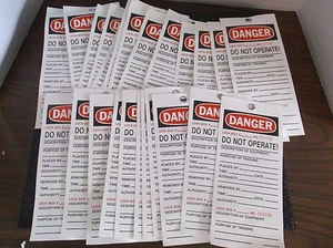 Lot of (25) New Lockout Tags, 9x4", Danger Do Not Operate, (J) - Picture 1 of 3