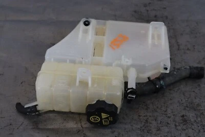 Chevrolet Camaro SS 2016 V8 6,2 L OEM depósito de desbordamiento de radiador #1358 Foto 1 de 4