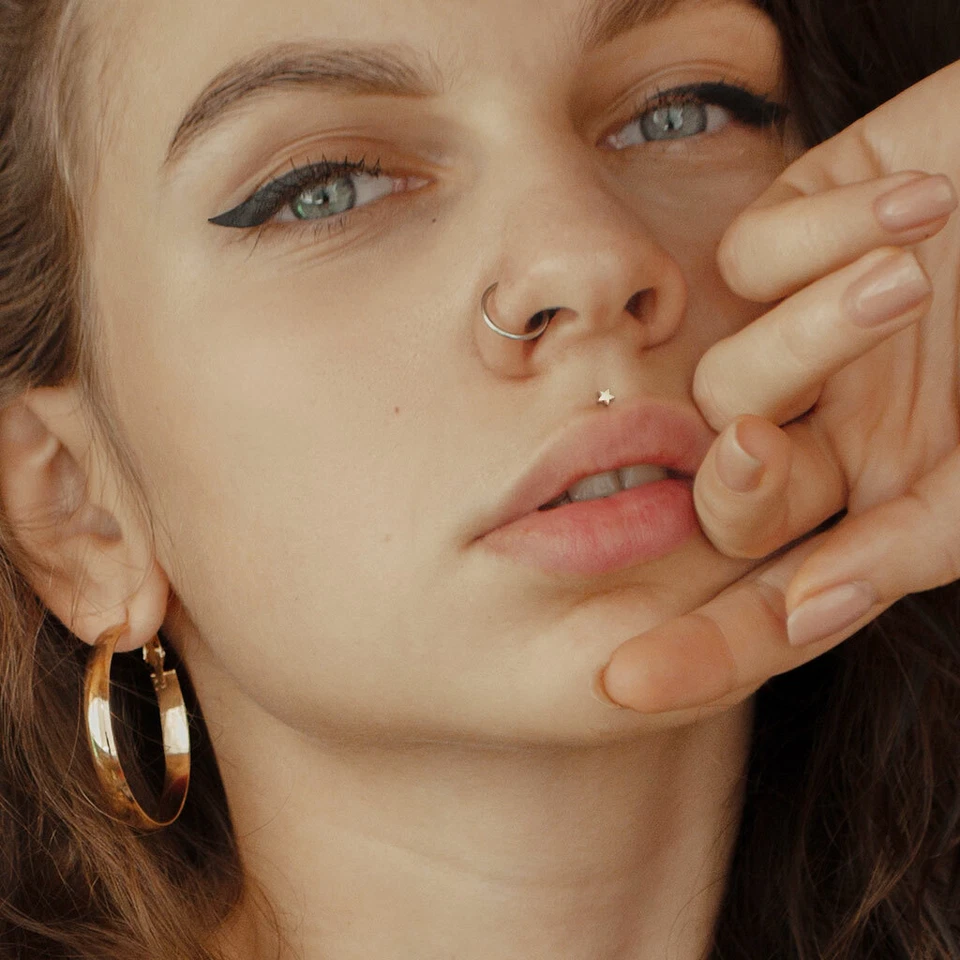 Labret labio push-in estrella plana oro macizo 14K oreja cartílago hélice 16G Foto 1 de 4