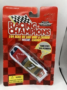RACING CHAMPIONS NASCAR CLASSICS RAMO STOTT #7 1970 PLYMOUTH 1/64 SCALE New - Picture 1 of 1