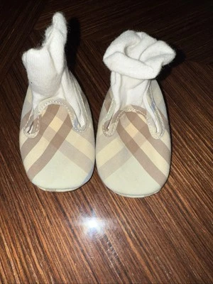 Burberry Blue Nova Check Infant Crib Shoes Booties 19 Newborn - Image 1 of 3
