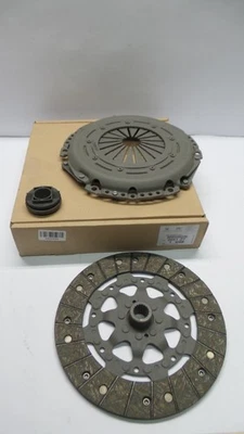 Genuine Peugeot 206 207 307 Partner Citroen C2-C5 1.6 HDi Clutch Kit 2051Z7 - Image 1 of 2