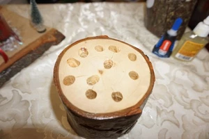 SOPORTE LÁPIZ LIVE EDGE HECHO DE ROBLE - Imagen 1 de 3