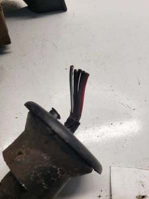 Luz trasera derecha pasajero compatible con 05-07 MARINER 1335672 Foto 1 de 4