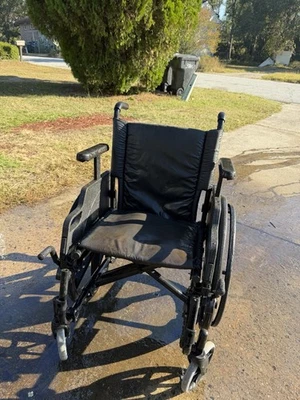 Silla de ruedas Quickie Foto 1 de 4