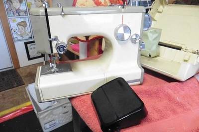 Rare Compact sears Kenmore sewing machine Flowered accesories 158.10400  japan - Image 1 of 4