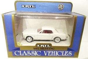 Ford Mustang ERTL # 2586 1/43 '64,5 blanco en caja - Imagen 1 de 1