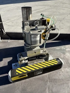 Prensa neumática Air-Mite de banco modelo DAP7 con serie SC3300 - Imagen 1 de 6