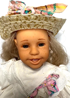Muñeca Bebé Famosa Vintage 17" Hecha en España Ojos Azules Niña Pelo Blanco Foto 1 de 4