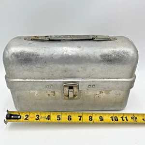 Vintage Leyse Aluminium Kuppel Brotdose 1940’s MCM Union Aufkleber Patina Figur - Bild 1 von 15