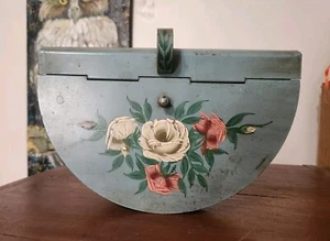Vintage Silent Butler Crumb Catcher Kitchen Decor Floral 9" Tin  - Picture 1 of 9