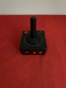 ATARI 2600 Flashback Joystick Wireless Controller Remote P1 Pre-Owned Powers On - Picture 1 of 4
