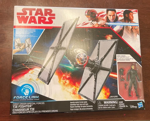 Star Wars The Last Jedi FIRST ORDER TIE FIGHTER & PILOT Force Link Sealed Cover