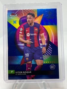 2023-24 Topps Finest Vitor Roque Blue Refractor /150 Rookie #125 - Picture 1 of 2