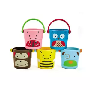 Juguete de baño para bebé Skip Hop, pila de zoológico y cubos para verter - Imagen 1 de 10