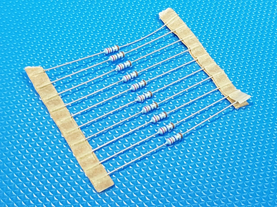 10 Stück  MBB 0207-50 23R7 1% Toleranz Metallfilm Widerstände   Inkl. MwSt - Image 1 of 4