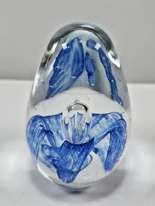 Hand Blown Art Glass Egg Paperweight – Cobalt Blue Encased Flower Vintage - Picture 1 of 6