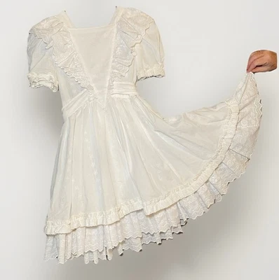 Vestido blanco de comunión estilo victoriano hecho en casa para niños de la década de 1970 talla 10 años Foto 1 de 4
