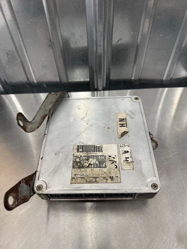 1992 Toyota 4Runner 3.0 3VZ V6 M/T 4X4 ENGINE COMPUTER 89661-35710 ECU ECM PCM - Image 1 of 4