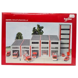 Herpa Miniaturmodelle Feuerwache 152815 Feuerwehr Gebäude G1 - Bild 1 von 4
