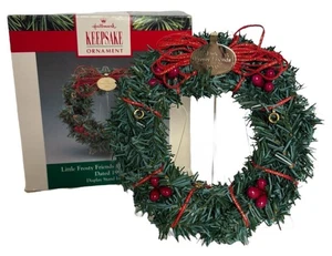 Hallmark Christmas Ornament Little Frosty Friends Memory Wreath 1990 Holidays - Picture 1 of 10