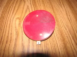 SATURN VUE REAR SIDE MARKER REFLECTOR RH OEM PASSENGER - Picture 1 of 2
