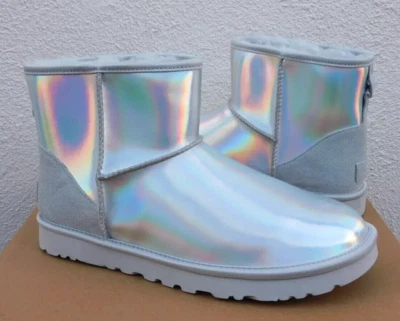 Botas de cuero UGG PARA MUJER CLÁSICAS PLATEADAS IRIDISCENTES RESISTENTES AL AGUA, US 7 NUEVAS EN CAJA Foto 1 de 4