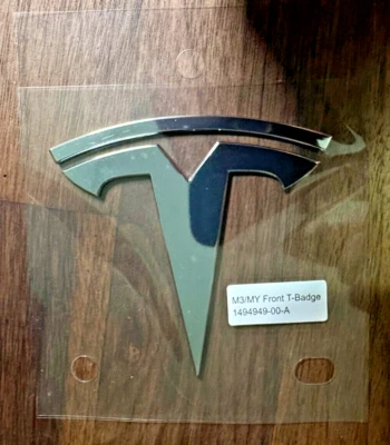 НОВЫЙ TESLA МОДЕЛЬ 3 Y ПЕРЕДНИЙ КАПОТ T ТАБЛИЧКА С ЛОГОТИПОМ ЭМБЛЕМА OEM 1494949-00-A - Изображение 1 из 2