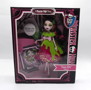 2012 MONSTER HIGH A MONSTER HIGH STORY "SNOW BITE" DOLL MATTEL X4484 NRFB - Picture 1 of 14