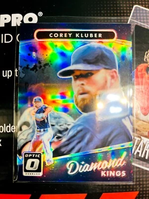 2017 Donruss Optic Prizm Corey Kluber Cleveland Indians #8 V879 - Image 1 of 2
