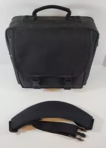 Bolsa para cámara Coast Black Shock 3 compartimentos 13" W x 7" D x 11" H - Imagen 1 de 7