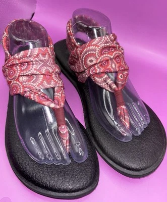 Sanuk Women's Yoga Mat Sling Red Geometric Flip Flops Sandals Size 11 (0223) - Image 1 of 4