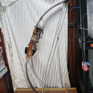 ARCO RECURVO COBRA MARRÓN VINTAGE CARGADO A MANO IZQUIERDA HERMOSA MADERA - Imagen 1 de 7