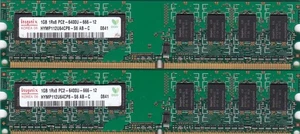 Kit memoria ram desktop 2 GB 2x1 GB PC2-6400 HYNIX DDR2-800 HYMP112U64CP8-S6 AB-C - Foto 1 di 10