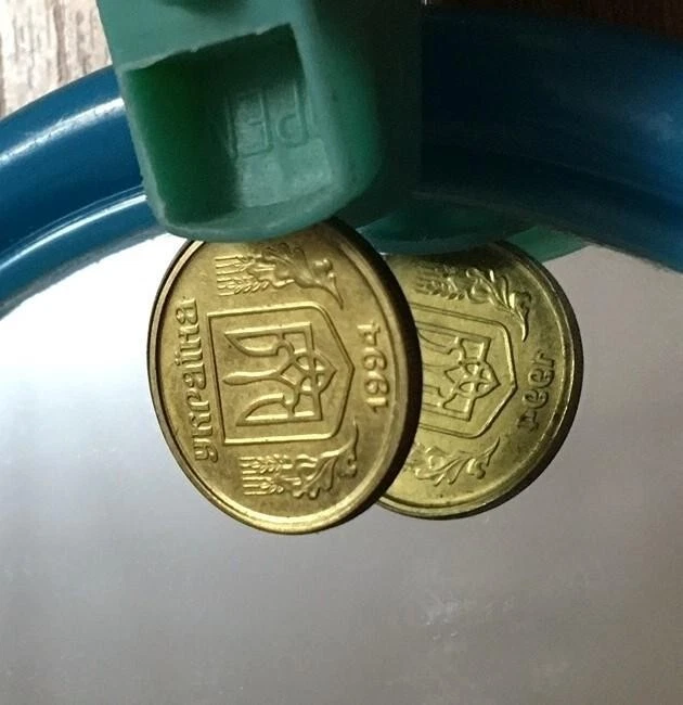 Ukraine. Prova. 10 kopecks 1994. Defective coinage - 2 obverses. Very rare - Image 1 of 4