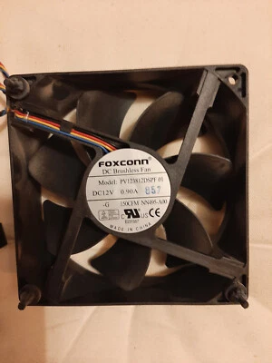 Lüfter foxconn brushless fan DC 12V 0.9A (120*120*38mm) - Bild 1 von 4