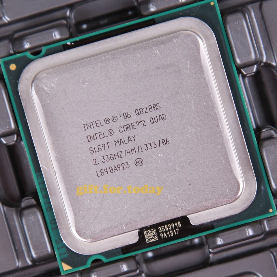 Original Intel Core 2 Quad Q8200S 2.33 GHz Quad-Core (BX80580Q8200S) CPU - Image 1 of 1