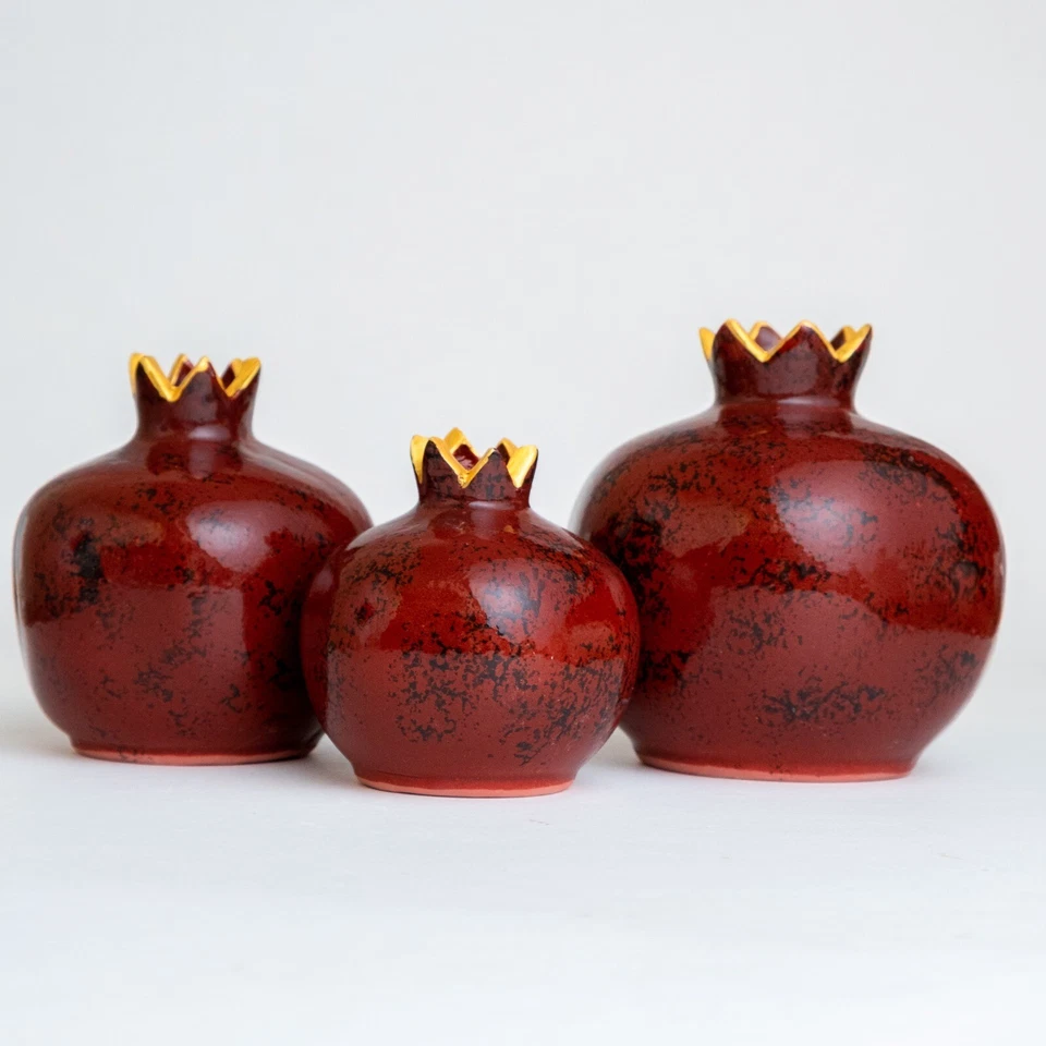 Jarrón de cerámica hecho a mano, jarrón decorativo de granada, soporte para incienso, granate Foto 1 de 4