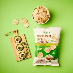 Livity Brown RiceChips 60g Nordic Chieve & Sour Cream Flavor HEALTHY GLUTEN FREE - Picture 1 of 3